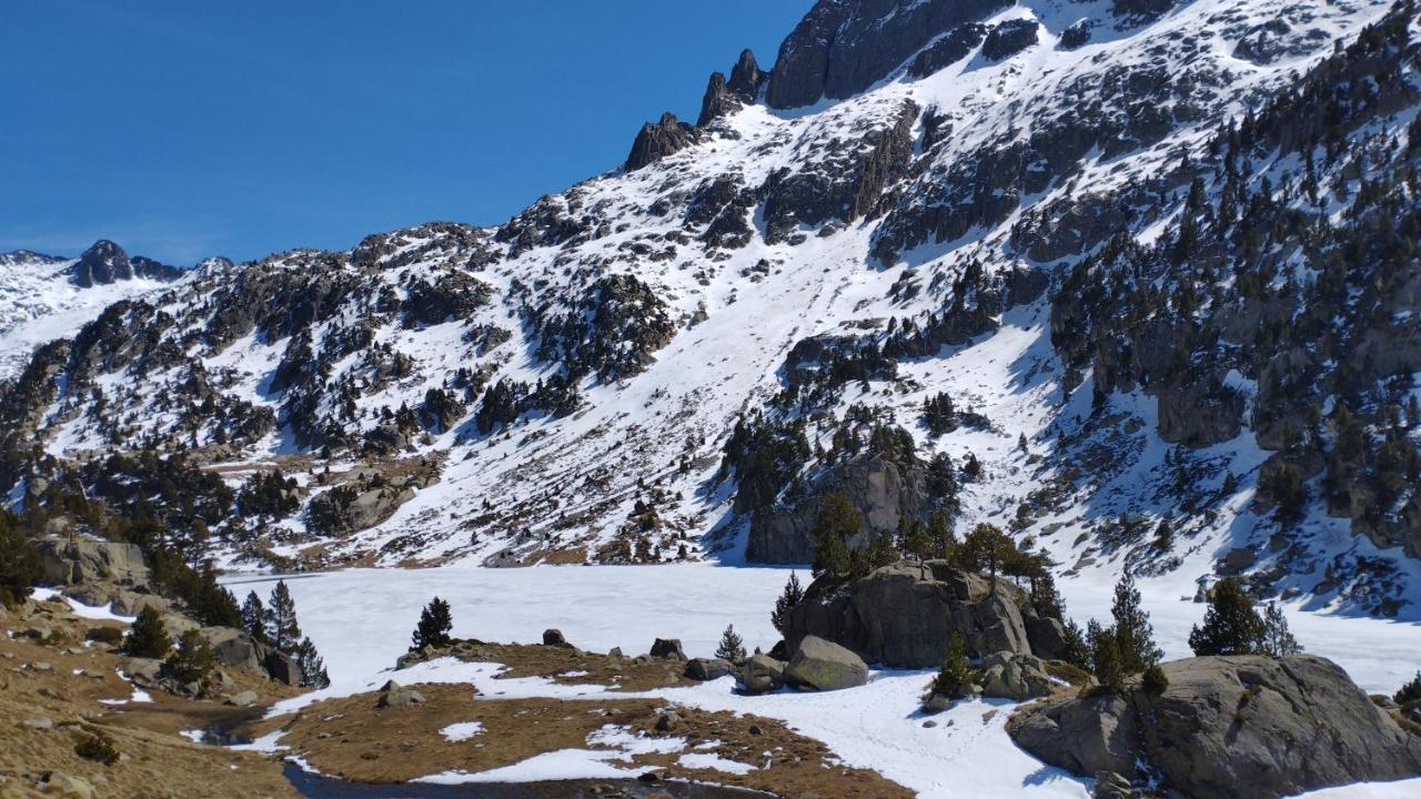 Esqui, Aigueestortes Y Boi-Tauell A Tus Pies En Ebrehogar Pla de l'Ermita Exteriör bild