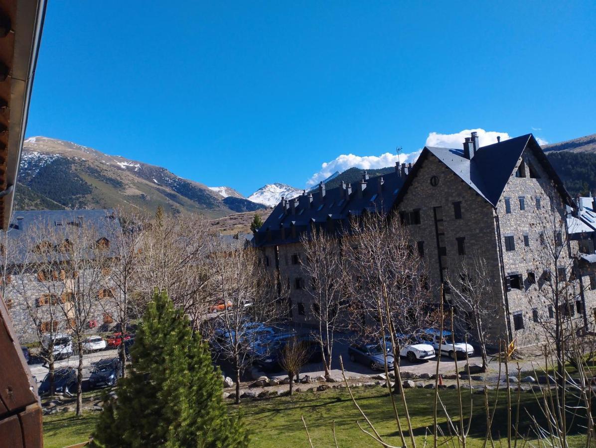 Esqui, Aigueestortes Y Boi-Tauell A Tus Pies En Ebrehogar Pla de l'Ermita Exteriör bild