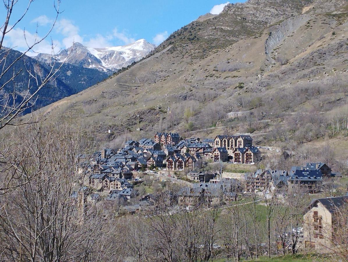 Esqui, Aigueestortes Y Boi-Tauell A Tus Pies En Ebrehogar Pla de l'Ermita Exteriör bild